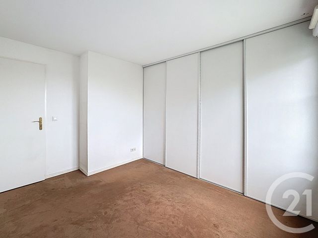 Appartement F2 à louer - 2 pièces - 45.69 m2 - NOISY LE GRAND - 93 - ILE-DE-FRANCE - Century 21 E.F.I.