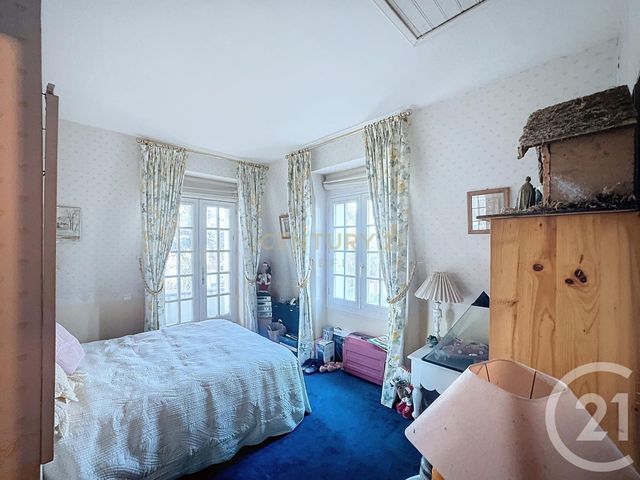 maison à vendre - 7 pièces - 163.8 m2 - NOISY LE GRAND - 93 - ILE-DE-FRANCE - Century 21 E.F.I.