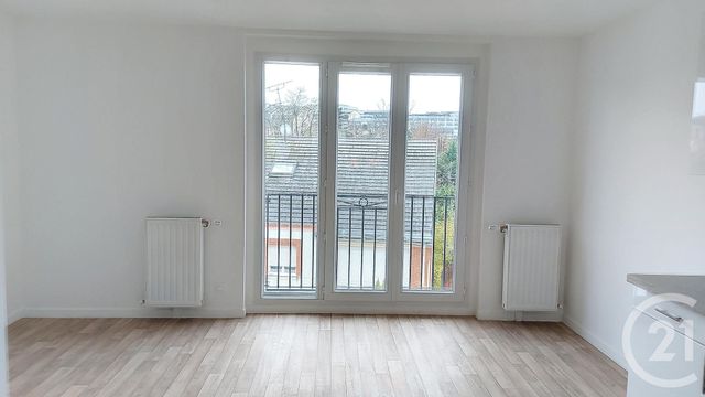 Appartement F2 à louer - 2 pièces - 44.4 m2 - NOISY LE GRAND - 93 - ILE-DE-FRANCE - Century 21 E.F.I.