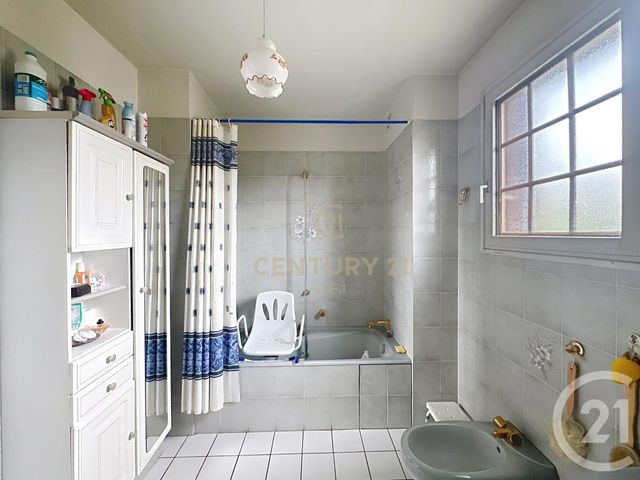 maison à vendre - 5 pièces - 134.3 m2 - NOISY LE GRAND - 93 - ILE-DE-FRANCE - Century 21 E.F.I.