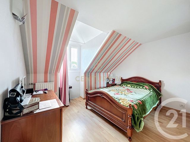 maison à vendre - 5 pièces - 100.0 m2 - NOISY LE GRAND - 93 - ILE-DE-FRANCE - Century 21 E.F.I.