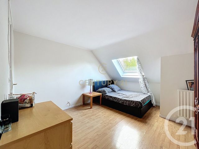 maison à vendre - 5 pièces - 100.0 m2 - NOISY LE GRAND - 93 - ILE-DE-FRANCE - Century 21 E.F.I.