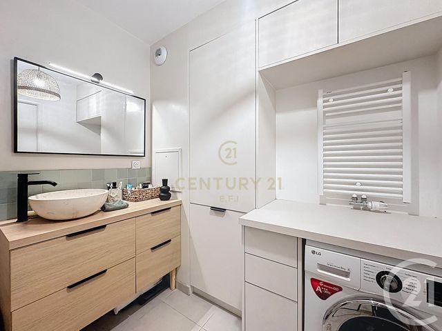 Appartement F3 bis à vendre - 3 pièces - 68.37 m2 - NOISY LE GRAND - 93 - ILE-DE-FRANCE - Century 21 E.F.I.