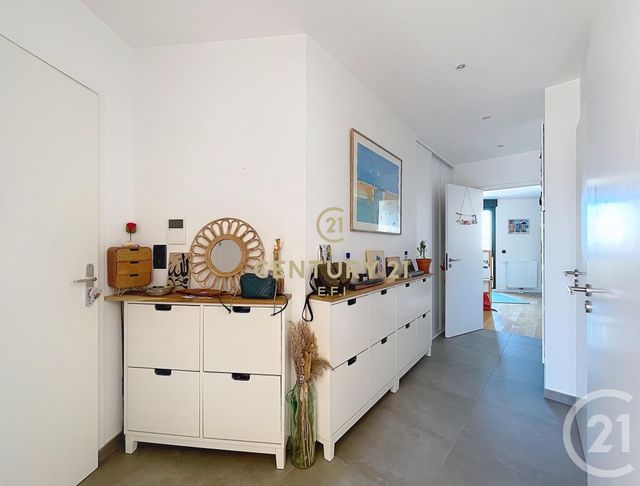 Appartement F4 à vendre - 4 pièces - 82.0 m2 - NOISY LE GRAND - 93 - ILE-DE-FRANCE - Century 21 E.F.I.