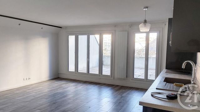 Appartement F4 à louer - 4 pièces - 90.12 m2 - NOISY LE GRAND - 93 - ILE-DE-FRANCE - Century 21 E.F.I.