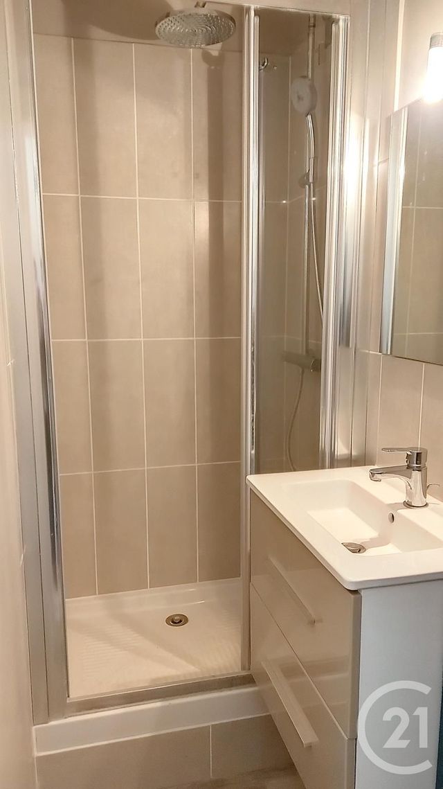 Appartement F4 à louer - 4 pièces - 90.12 m2 - NOISY LE GRAND - 93 - ILE-DE-FRANCE - Century 21 E.F.I.