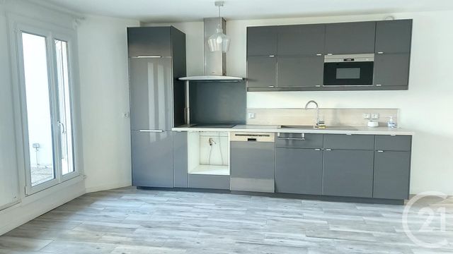 Appartement F4 à louer - 4 pièces - 90.12 m2 - NOISY LE GRAND - 93 - ILE-DE-FRANCE - Century 21 E.F.I.