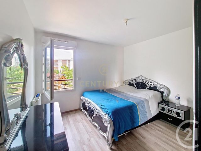 Appartement F3 à vendre - 3 pièces - 55.66 m2 - NOISY LE GRAND - 93 - ILE-DE-FRANCE - Century 21 E.F.I.