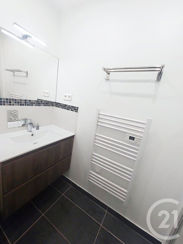 Appartement F1 bis à vendre - 2 pièces - 32.15 m2 - CHELLES - 77 - ILE-DE-FRANCE - Century 21 E.F.I.