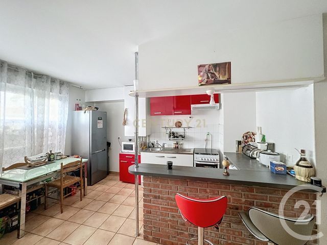 Appartement F2 à vendre - 2 pièces - 50.03 m2 - NOISY LE GRAND - 93 - ILE-DE-FRANCE - Century 21 E.F.I.