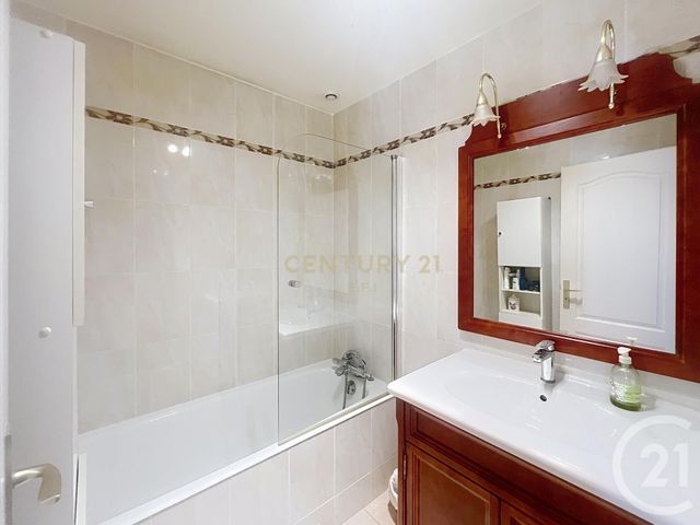 maison à vendre - 5 pièces - 116.56 m2 - NOISY LE GRAND - 93 - ILE-DE-FRANCE - Century 21 E.F.I.