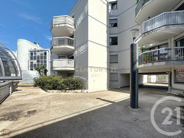 Appartement F4 à vendre - 4 pièces - 83.02 m2 - NOISY LE GRAND - 93 - ILE-DE-FRANCE - Century 21 E.F.I.