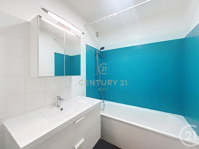 Appartement F4 à vendre - 4 pièces - 79.27 m2 - NOISY LE GRAND - 93 - ILE-DE-FRANCE - Century 21 E.F.I.