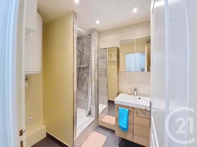 Appartement F2 à louer - 2 pièces - 38.77 m2 - NOISY LE GRAND - 93 - ILE-DE-FRANCE - Century 21 E.F.I.