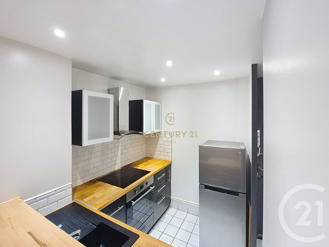 Appartement F2 à louer - 2 pièces - 38.77 m2 - NOISY LE GRAND - 93 - ILE-DE-FRANCE - Century 21 E.F.I.