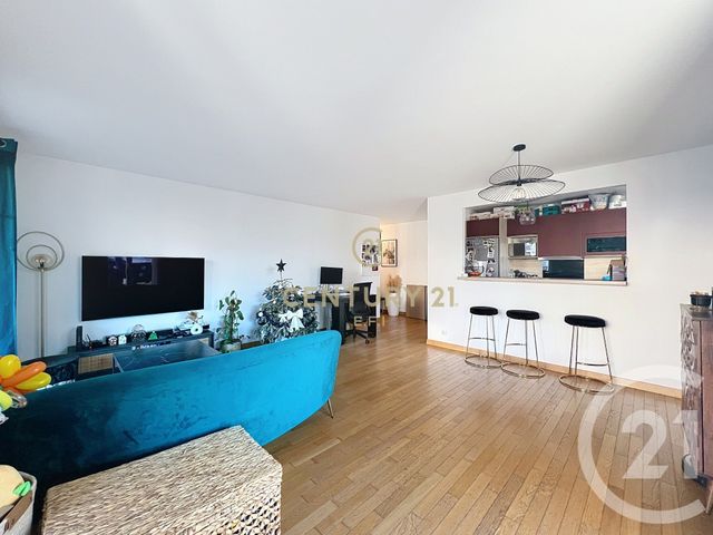 Appartement F3 à louer - 3 pièces - 62.51 m2 - EMERAINVILLE - 77 - ILE-DE-FRANCE - Century 21 E.F.I.