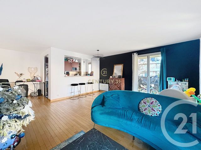 Appartement F3 à louer - 3 pièces - 62.51 m2 - EMERAINVILLE - 77 - ILE-DE-FRANCE - Century 21 E.F.I.