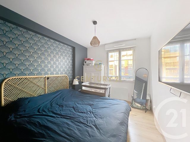 Appartement F3 à louer - 3 pièces - 62.51 m2 - EMERAINVILLE - 77 - ILE-DE-FRANCE - Century 21 E.F.I.