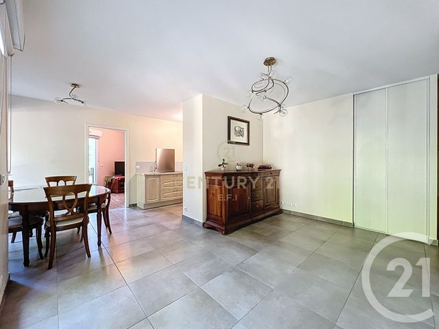 Appartement F3 à vendre - 3 pièces - 58.0 m2 - NOISY LE GRAND - 93 - ILE-DE-FRANCE - Century 21 E.F.I.