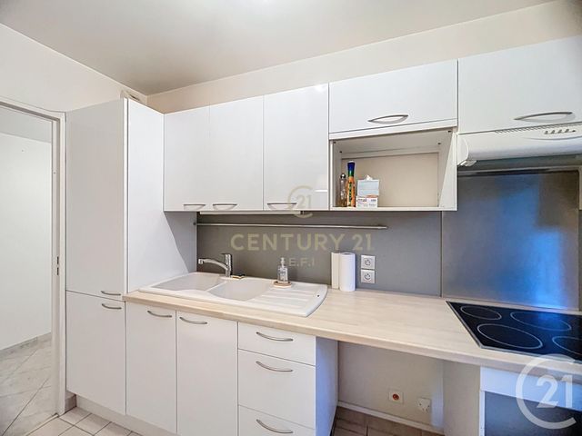 Appartement F2 à vendre - 2 pièces - 45.0 m2 - NOISY LE GRAND - 93 - ILE-DE-FRANCE - Century 21 E.F.I.