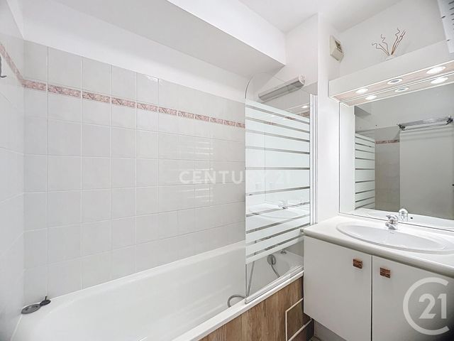 Appartement F2 à vendre - 2 pièces - 45.0 m2 - NOISY LE GRAND - 93 - ILE-DE-FRANCE - Century 21 E.F.I.