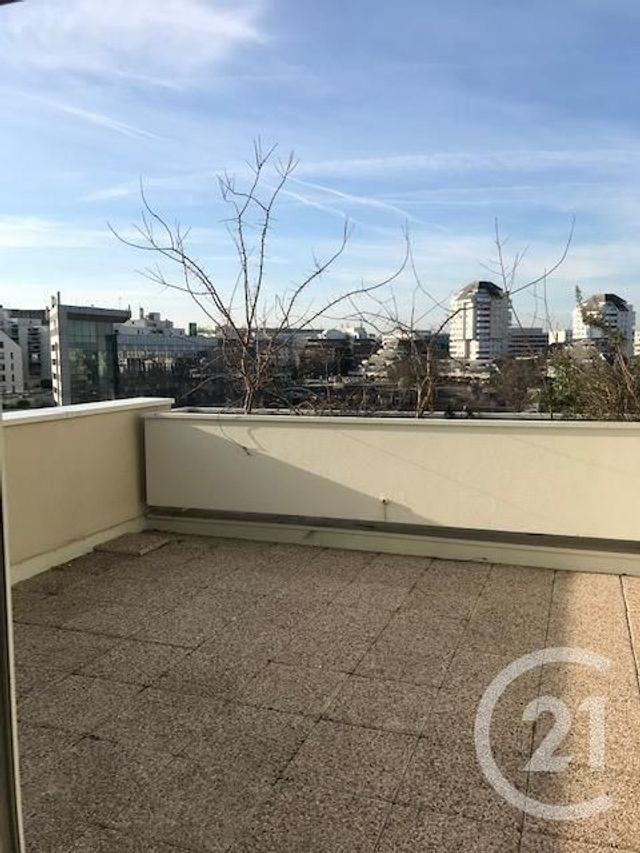 Appartement F2 à louer - 2 pièces - 47.79 m2 - NOISY LE GRAND - 93 - ILE-DE-FRANCE - Century 21 E.F.I.