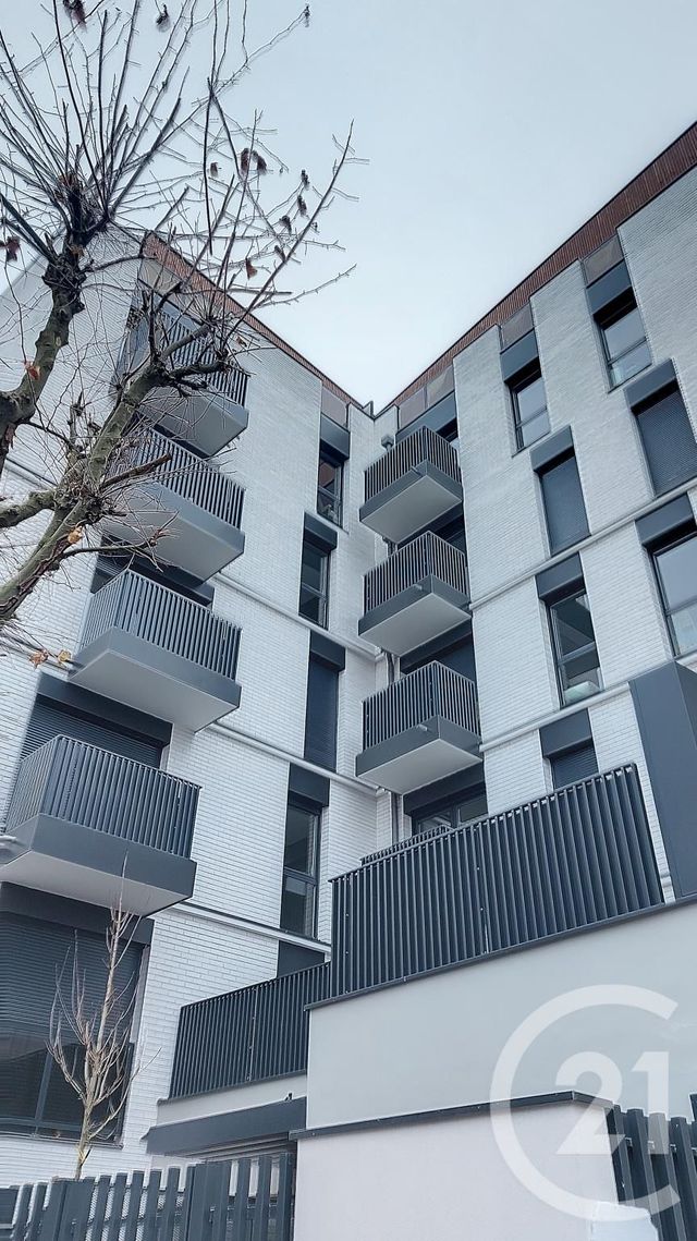 Appartement F2 à louer - 2 pièces - 46.33 m2 - NOISY LE SEC - 93 - ILE-DE-FRANCE - Century 21 E.F.I.