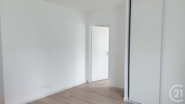 Appartement F2 à louer - 2 pièces - 46.33 m2 - NOISY LE SEC - 93 - ILE-DE-FRANCE - Century 21 E.F.I.