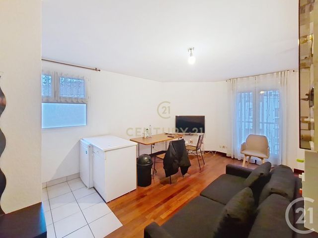 Appartement F1 bis à vendre - 2 pièces - 32.0 m2 - NEUILLY SUR MARNE - 93 - ILE-DE-FRANCE - Century 21 E.F.I.