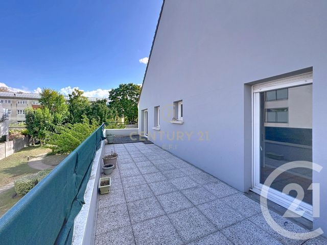 Appartement F3 à vendre - 3 pièces - 63.0 m2 - NOISY LE GRAND - 93 - ILE-DE-FRANCE - Century 21 E.F.I.