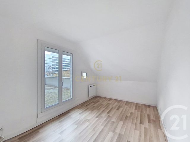 Appartement F4 à louer - 4 pièces - 90.12 m2 - NOISY LE GRAND - 93 - ILE-DE-FRANCE - Century 21 E.F.I.