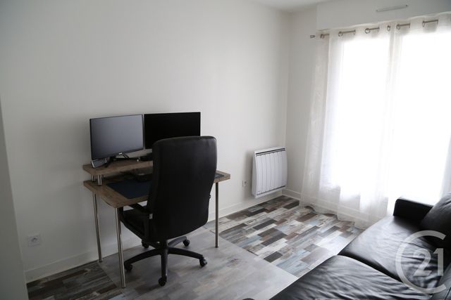 Appartement F4 à vendre - 4 pièces - 83.2 m2 - NOISY LE GRAND - 93 - ILE-DE-FRANCE - Century 21 E.F.I.