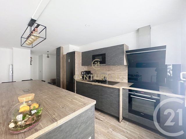 Appartement F4 à vendre - 4 pièces - 83.8 m2 - NOISY LE GRAND - 93 - ILE-DE-FRANCE - Century 21 E.F.I.