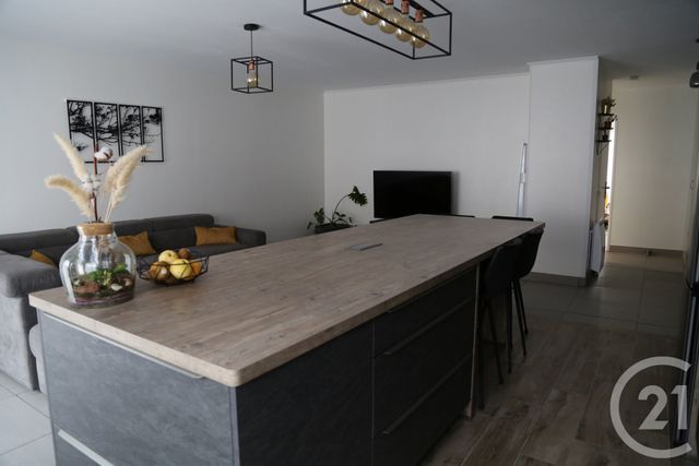 Appartement F4 à vendre - 4 pièces - 83.2 m2 - NOISY LE GRAND - 93 - ILE-DE-FRANCE - Century 21 E.F.I.