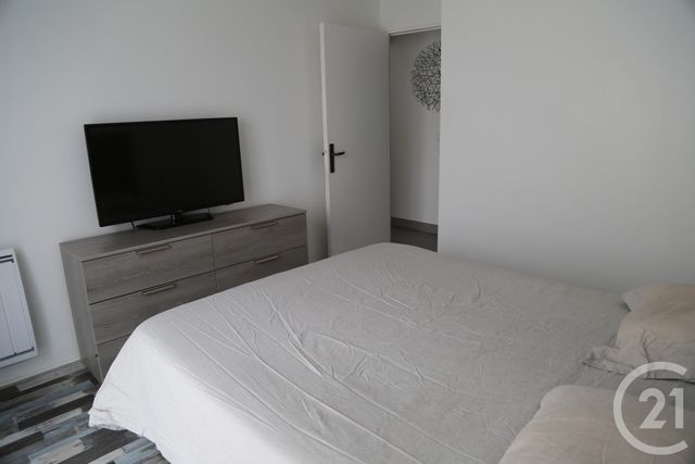 Appartement F4 à vendre - 4 pièces - 83.2 m2 - NOISY LE GRAND - 93 - ILE-DE-FRANCE - Century 21 E.F.I.