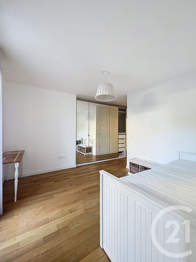 Appartement F4 à vendre - 4 pièces - 102.0 m2 - NOISY LE GRAND - 93 - ILE-DE-FRANCE - Century 21 E.F.I.