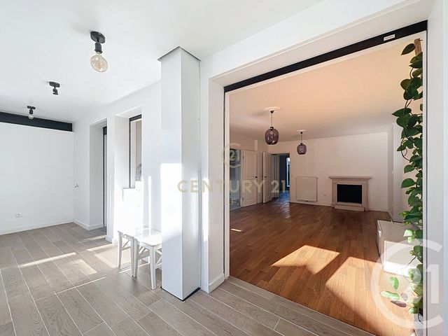 Appartement F4 à vendre - 4 pièces - 102.0 m2 - NOISY LE GRAND - 93 - ILE-DE-FRANCE - Century 21 E.F.I.