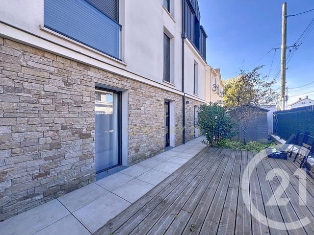 Appartement F4 à vendre - 4 pièces - 102.0 m2 - NOISY LE GRAND - 93 - ILE-DE-FRANCE - Century 21 E.F.I.