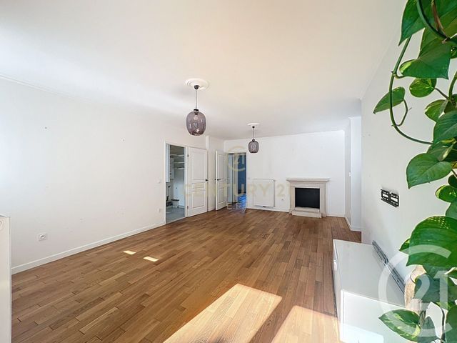 Appartement F4 à vendre - 4 pièces - 102.0 m2 - NOISY LE GRAND - 93 - ILE-DE-FRANCE - Century 21 E.F.I.