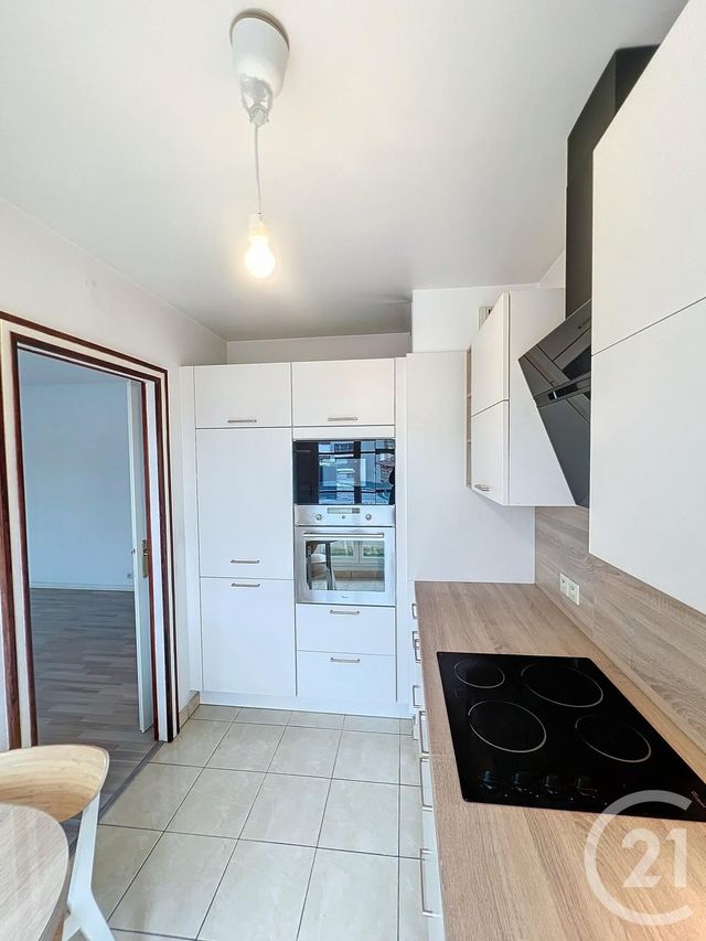 Appartement F3 à louer - 3 pièces - 50.91 m2 - NOISY LE GRAND - 93 - ILE-DE-FRANCE - Century 21 E.F.I.