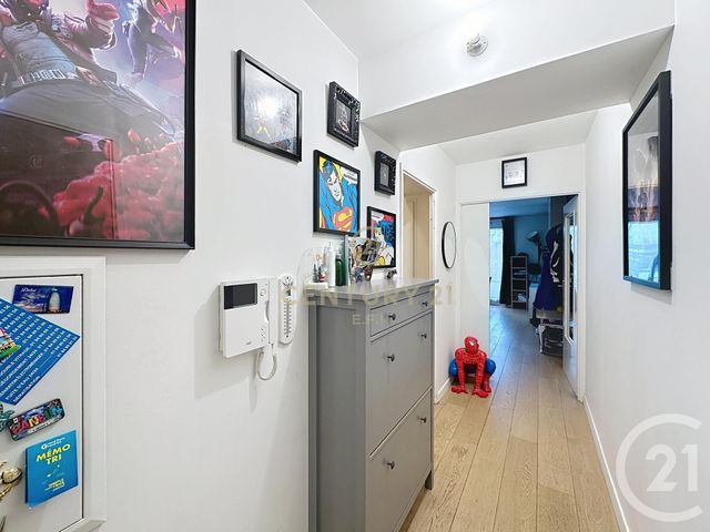 Appartement F3 à vendre - 3 pièces - 58.28 m2 - NEUILLY SUR MARNE - 93 - ILE-DE-FRANCE - Century 21 E.F.I.