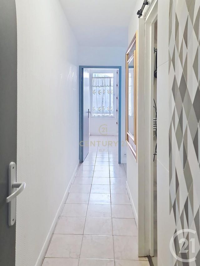 Appartement F4 à vendre - 4 pièces - 83.0 m2 - NOISY LE GRAND - 93 - ILE-DE-FRANCE - Century 21 E.F.I.