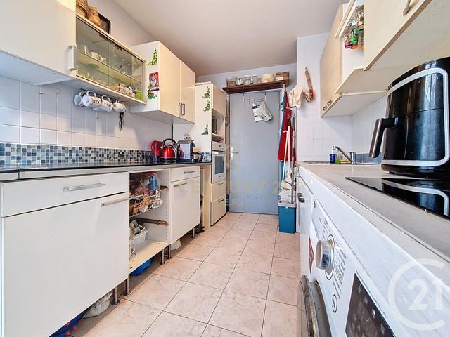 Appartement F4 à vendre - 4 pièces - 83.0 m2 - NOISY LE GRAND - 93 - ILE-DE-FRANCE - Century 21 E.F.I.