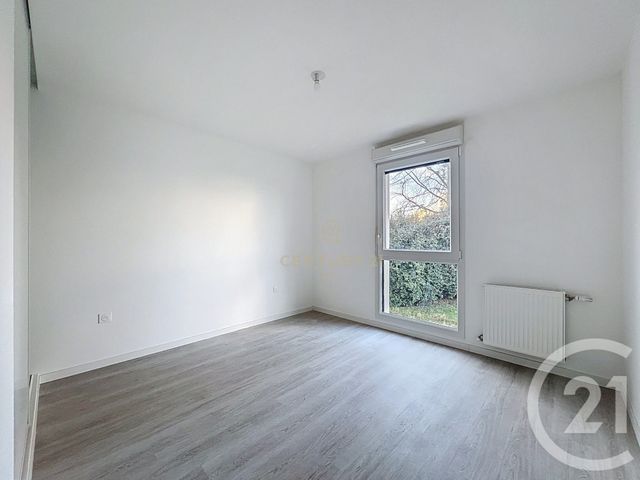 Appartement F4 à vendre - 4 pièces - 59.0 m2 - NOISY LE GRAND - 93 - ILE-DE-FRANCE - Century 21 E.F.I.