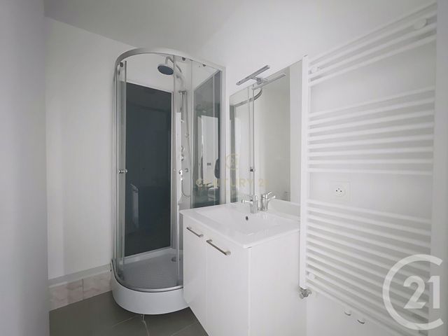 Appartement F4 à vendre - 4 pièces - 59.0 m2 - NOISY LE GRAND - 93 - ILE-DE-FRANCE - Century 21 E.F.I.