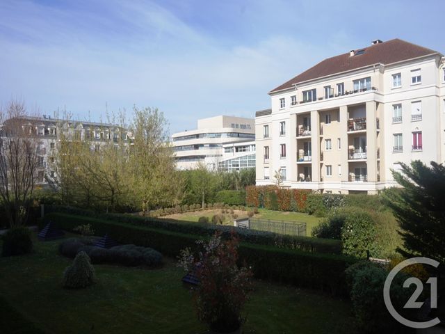 Appartement Studio à louer - 1 pièce - 22.82 m2 - NOISY LE GRAND - 93 - ILE-DE-FRANCE - Century 21 E.F.I.