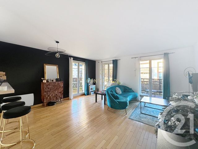Appartement F3 à louer - 3 pièces - 62.51 m2 - EMERAINVILLE - 77 - ILE-DE-FRANCE - Century 21 E.F.I.