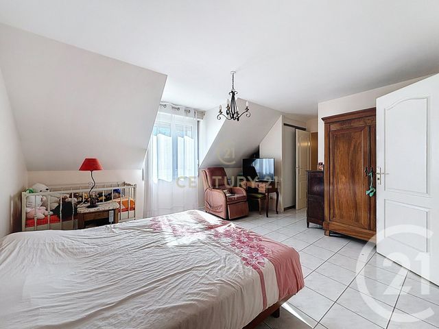 maison à vendre - 6 pièces - 155.0 m2 - NOISY LE GRAND - 93 - ILE-DE-FRANCE - Century 21 E.F.I.