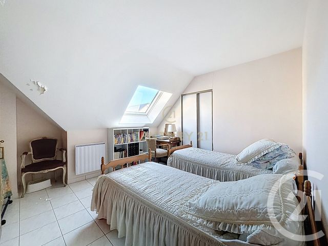 maison à vendre - 6 pièces - 155.0 m2 - NOISY LE GRAND - 93 - ILE-DE-FRANCE - Century 21 E.F.I.