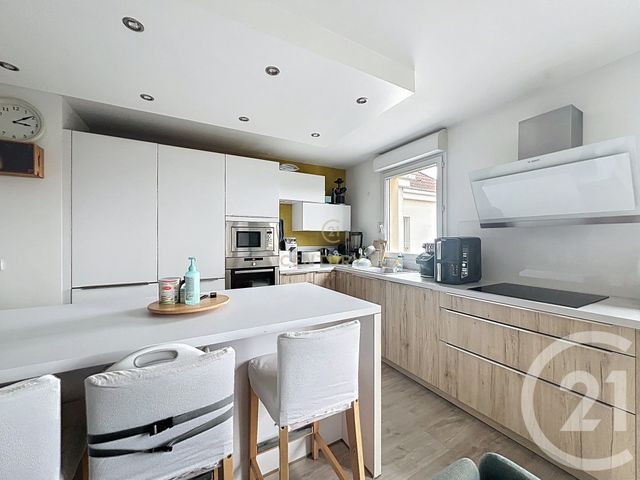 Appartement F3 à vendre - 3 pièces - 62.0 m2 - NOISY LE GRAND - 93 - ILE-DE-FRANCE - Century 21 E.F.I.